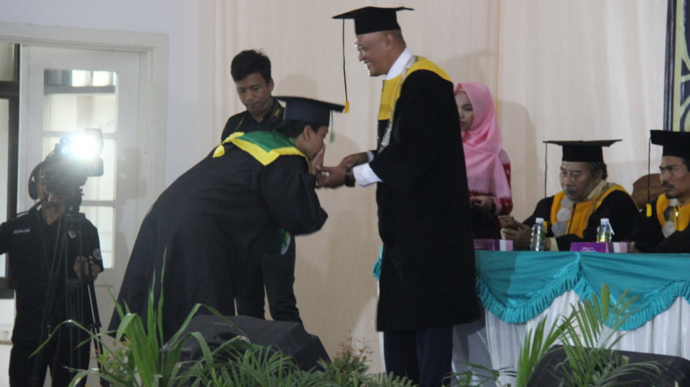 Perbankan Syariah STAI Almuhammad Prosesi Wisuda